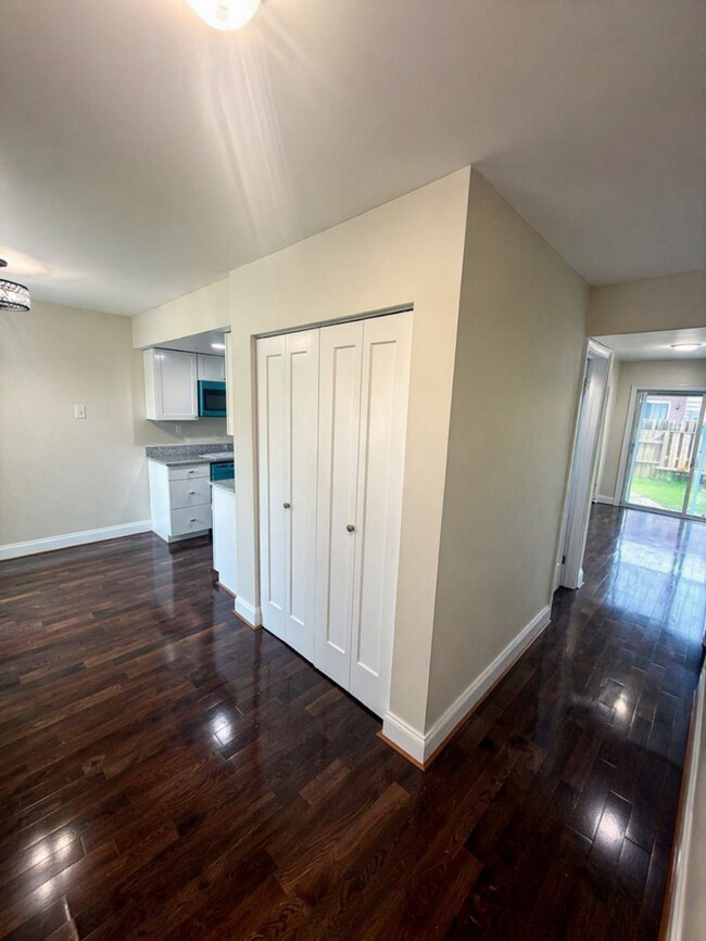 Building Photo - LUMARYN PLACE