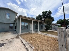 Building Photo - Beatrice