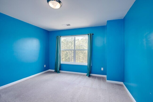 Building Photo - Beautiful 5 Bedroom Home For Rent
