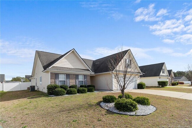 Building Photo - 255 Collinwood Dr