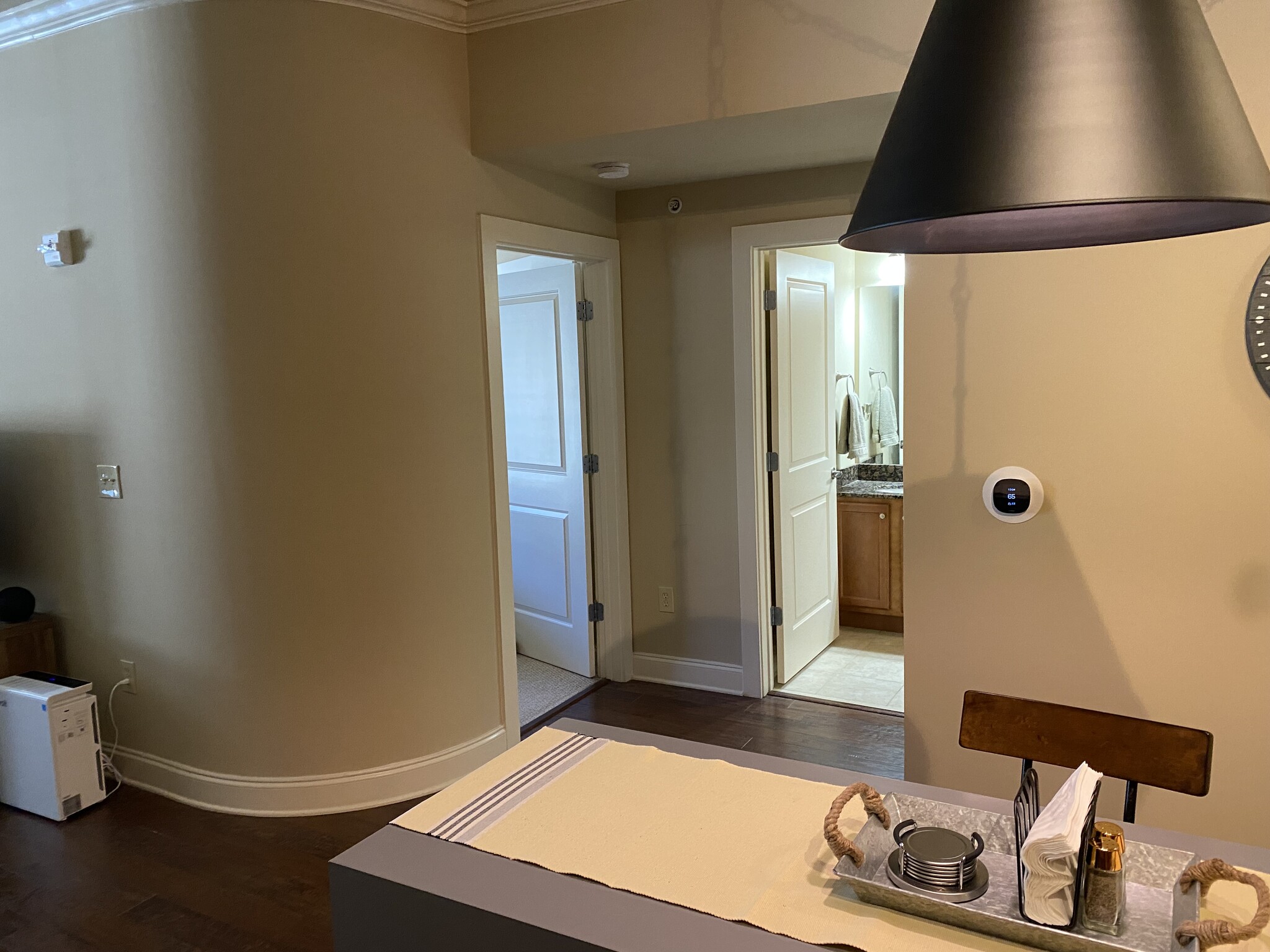 Building Photo - 445 W Blount Ave