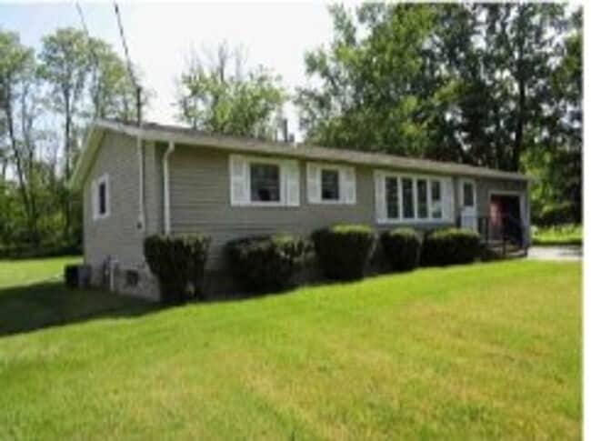 Building Photo - Ranch Style home for rent- Cicero!