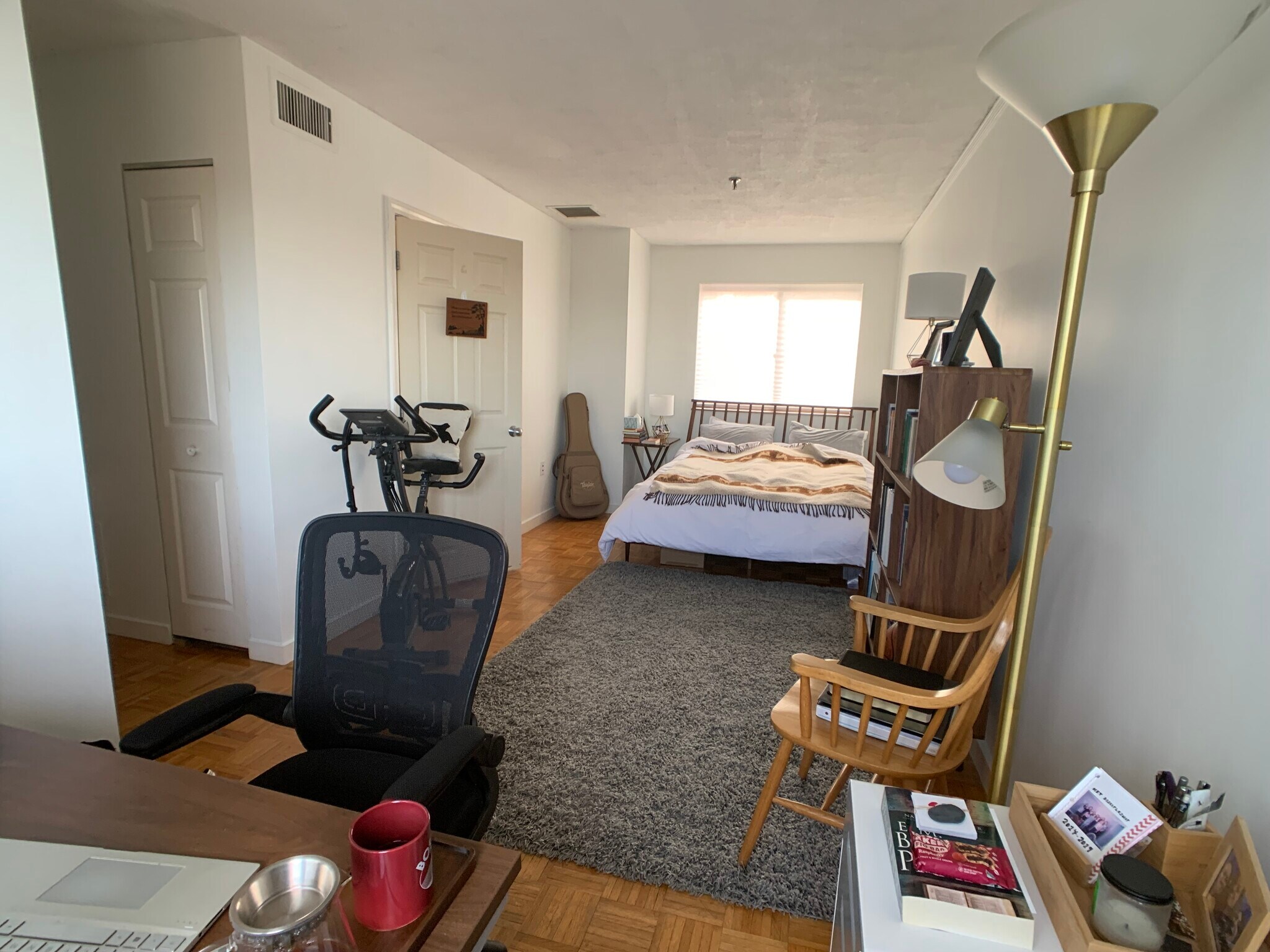 Building Photo - 147 Kelton St