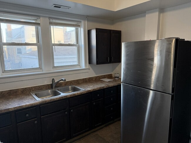 Building Photo - 5214 W Deming Pl