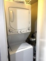 Building Photo - 177 E St