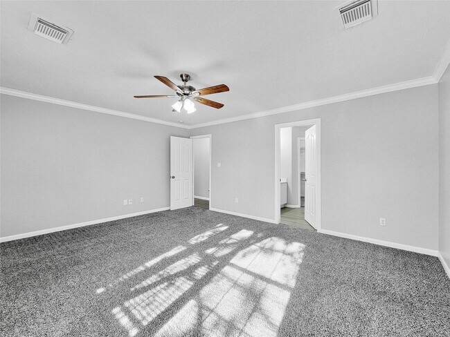 Building Photo - 11902 Cottonwood Ln