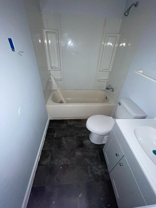 Building Photo - 1713 W Oak St