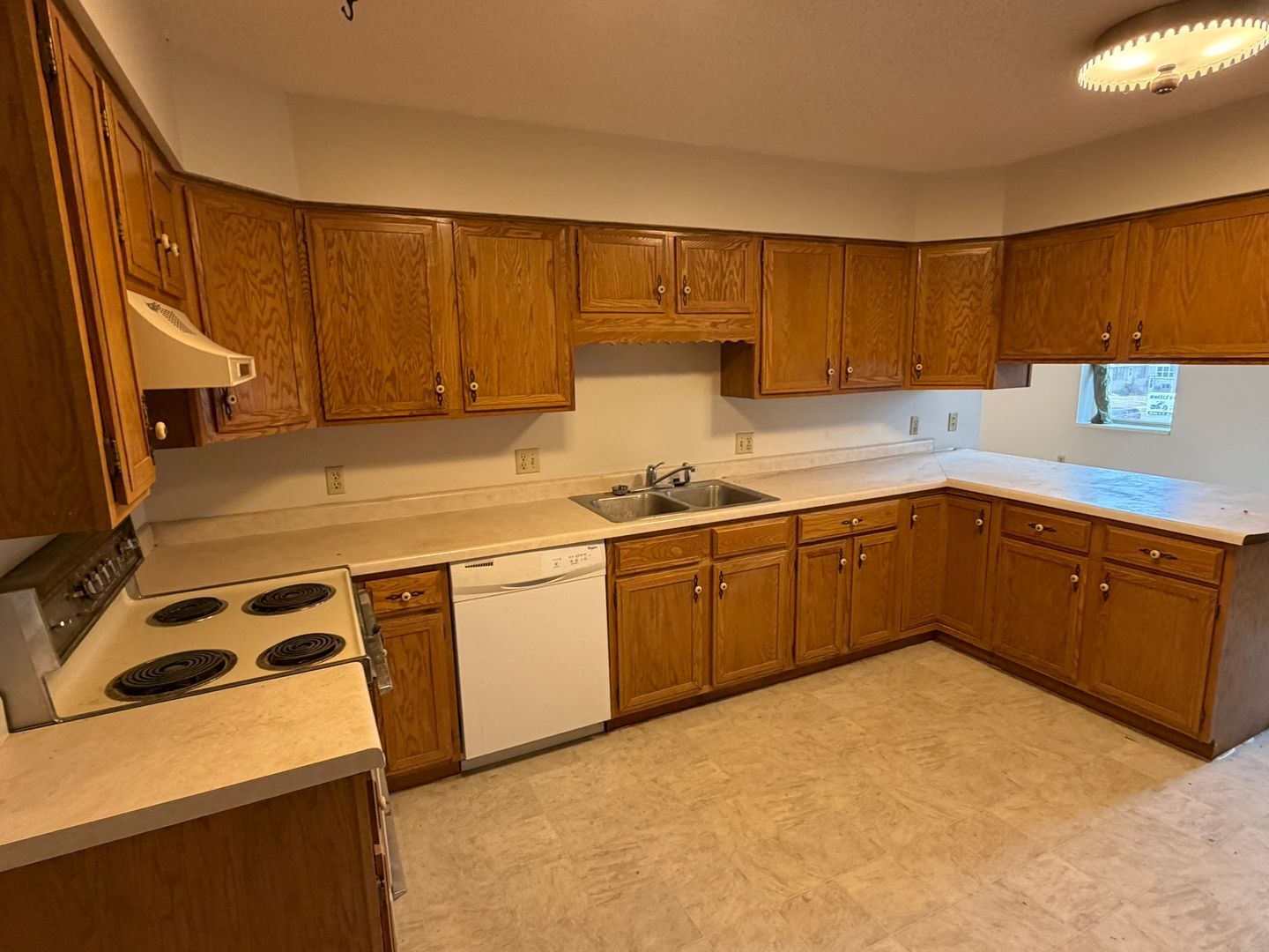 Interior Photo - Key City Group, LLC (BT)