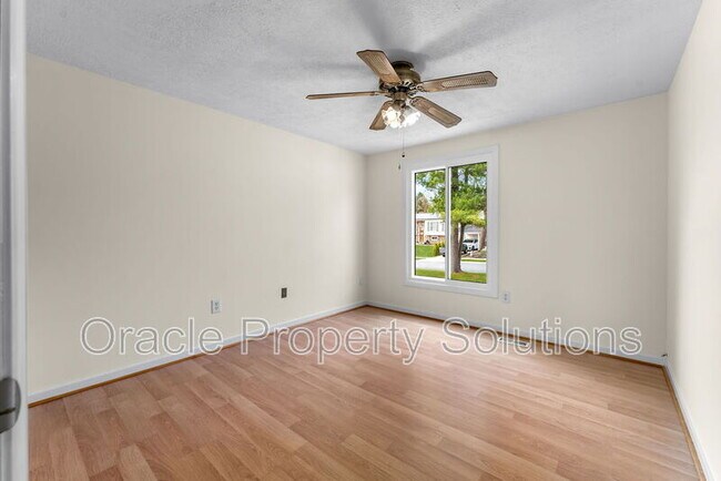 Building Photo - 6634 Dovecote Dr