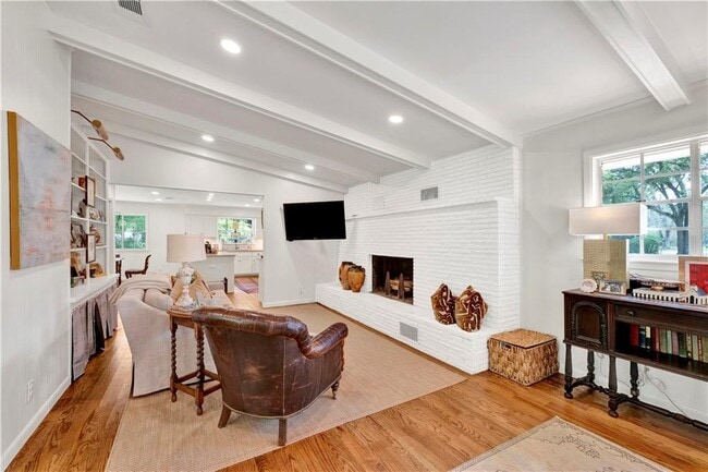 Building Photo - 8960 Morphy Ave