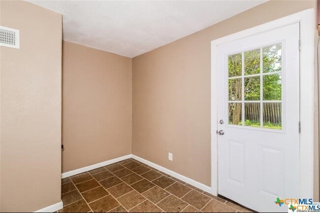 Building Photo - 4801 Renick Ranch Rd