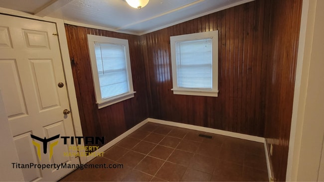 Building Photo - 2bed/2bath home with bonus area