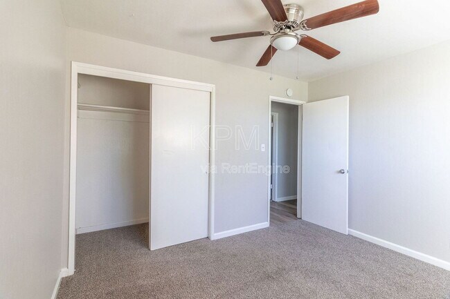 Building Photo - 10400 Lower Sacramento Rd