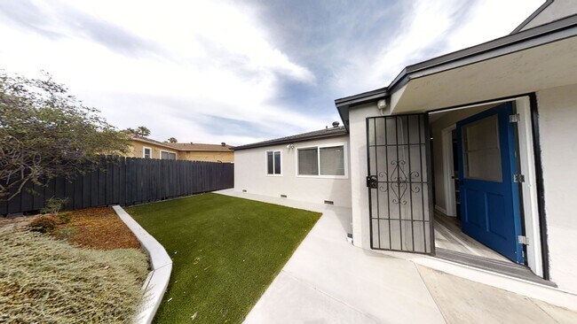 Building Photo - 4840 Curry Dr