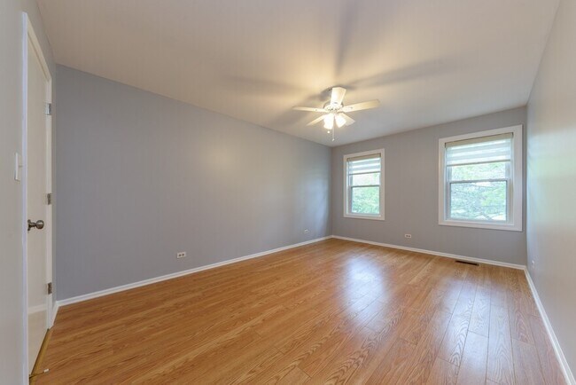 Building Photo - 66 S Stonington Dr