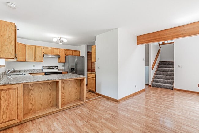 Building Photo - 3BD, 2.5BA Boulder Townhome with 2 Parking Spots