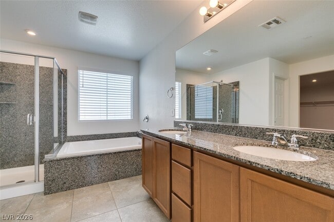 Building Photo - 1027 Huckburn Ave