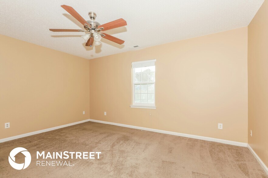 Building Photo - 4105 Runaway Cir