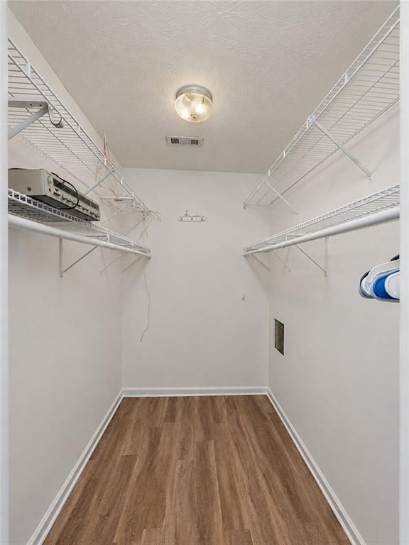 Building Photo - 2657 Amberly Glen Dr