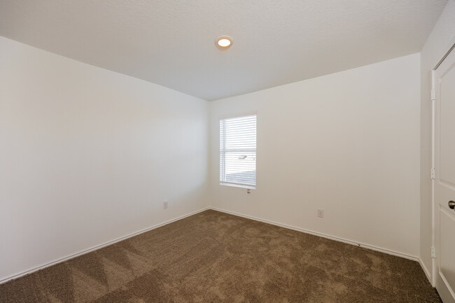 Building Photo - 8182 Nube Medina