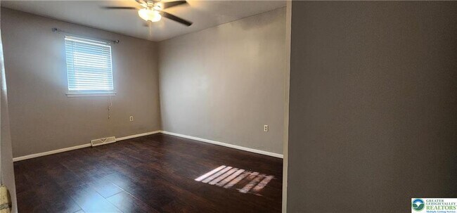 Building Photo - 7616 Buttercup Rd