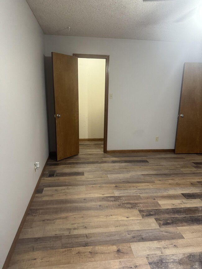 Building Photo - 2040 SW 36th St