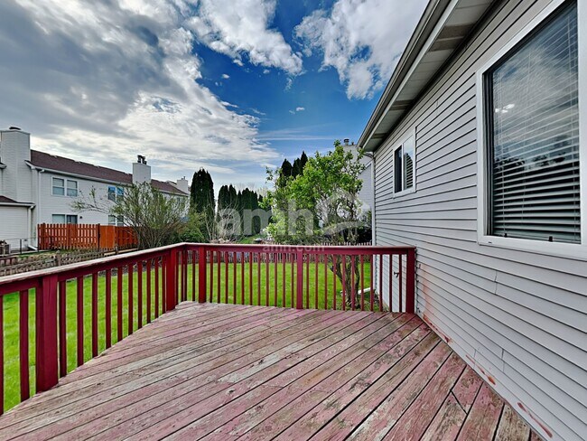 Building Photo - 388 Pheasant Chase Dr