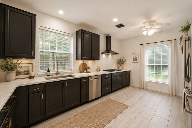 Building Photo - 34 Firethorn Pl