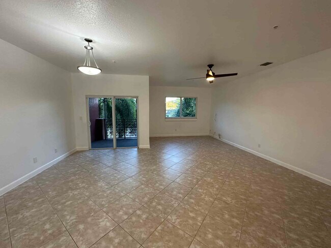 Building Photo - 1602 Coastal Bay Blvd