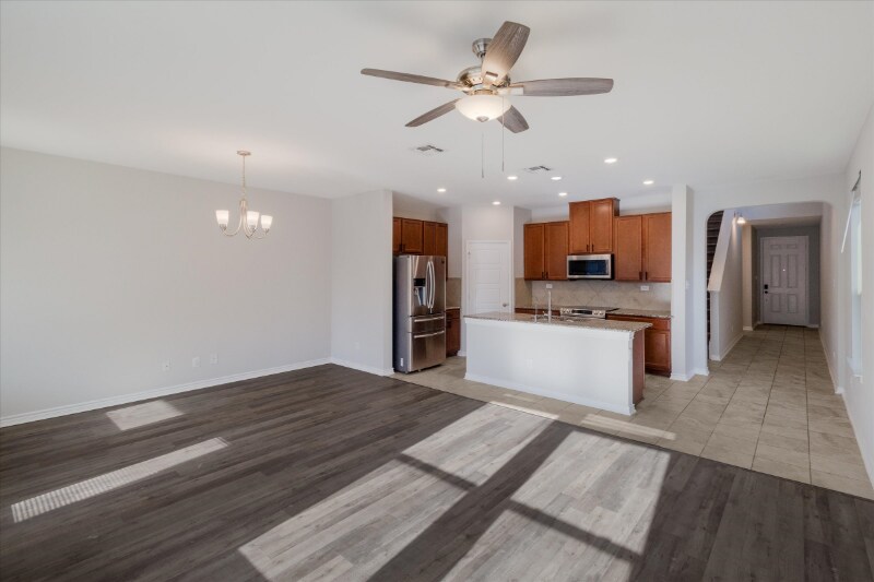 Building Photo - 3114 Lake Marion