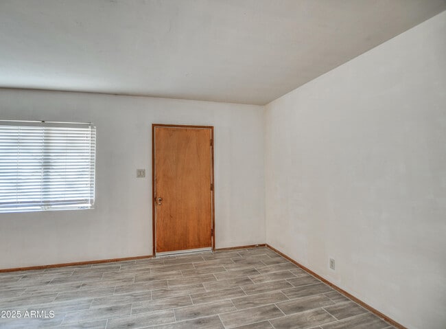 Building Photo - 8235 E Virginia Ave