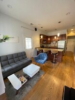 Building Photo - 2025 W Erie St