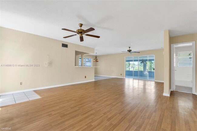 Building Photo - 3 br, 2 bath House - 4331 NW 10th St