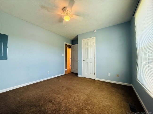 Building Photo - 520 Killeen Rd