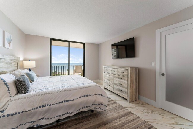 Building Photo - 300 Ocean Trail Way