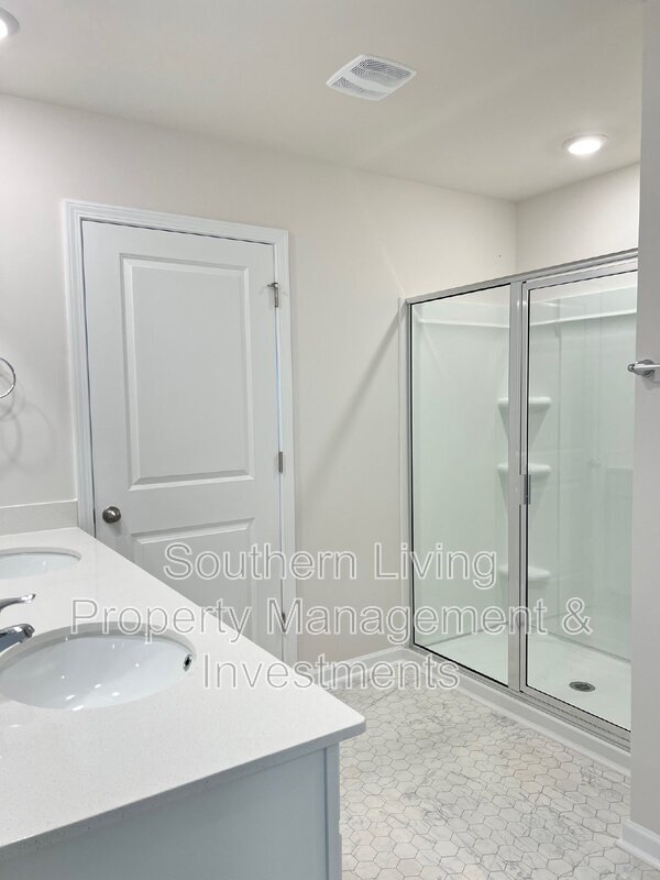 Building Photo - 3120 Winged Elm St