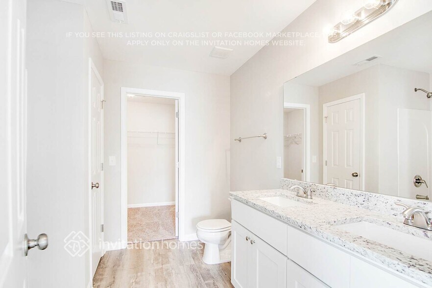 Building Photo - 347 Ashdale Dr