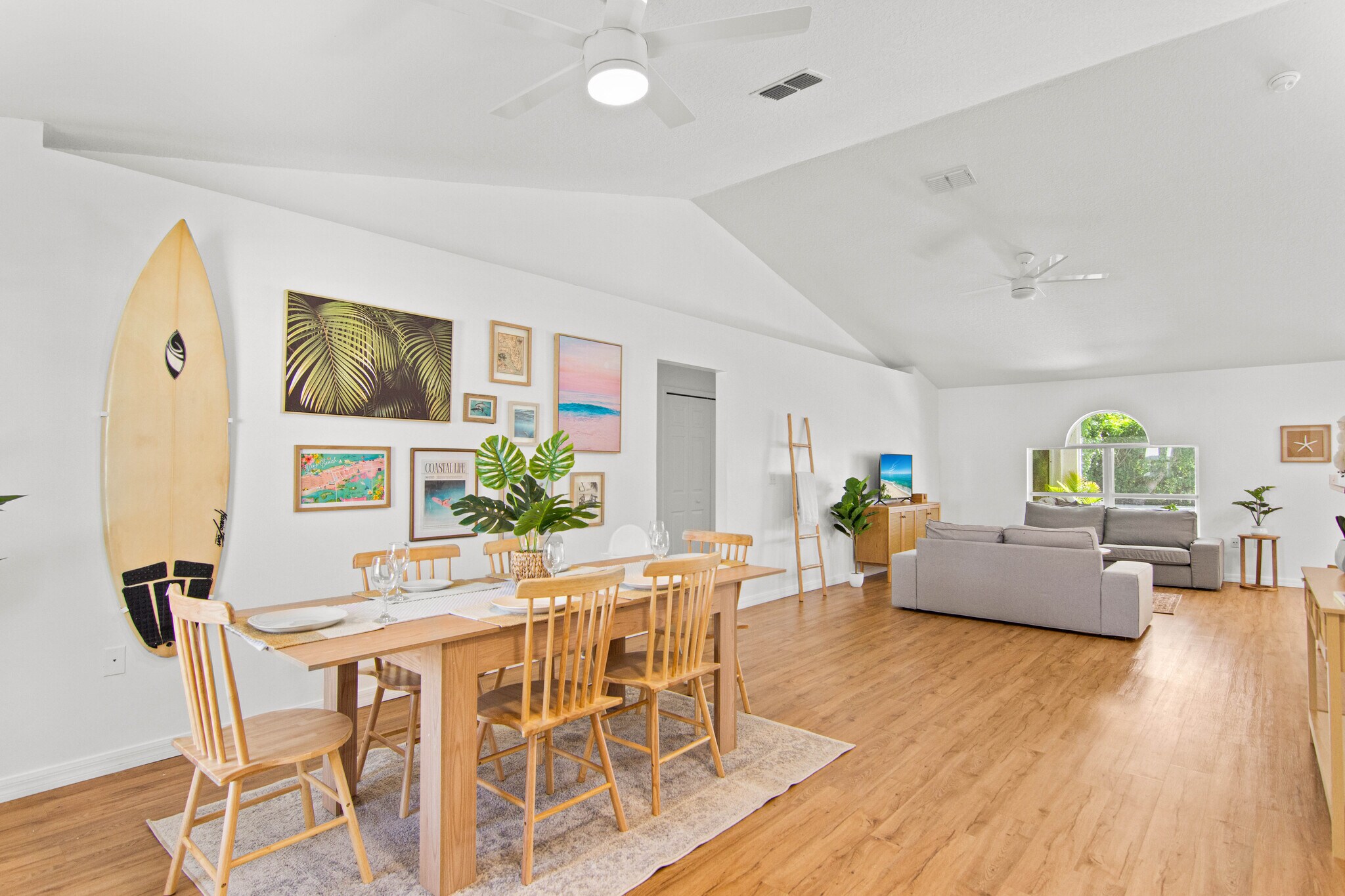 Building Photo - 2470 Compass Pointe Dr