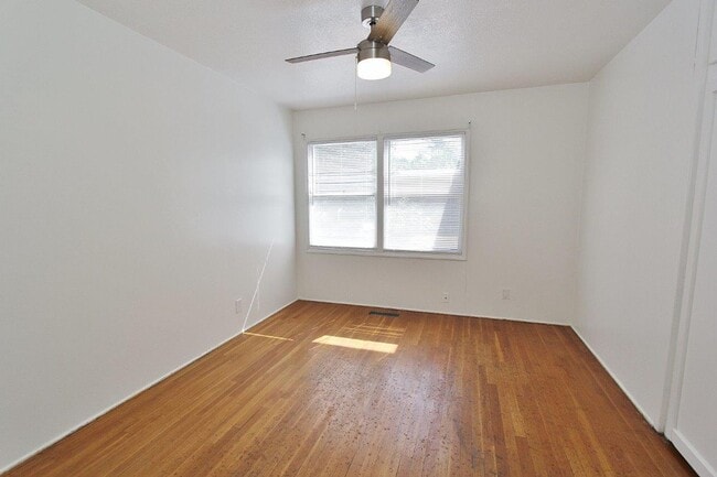 Building Photo - 1210 N 20th St