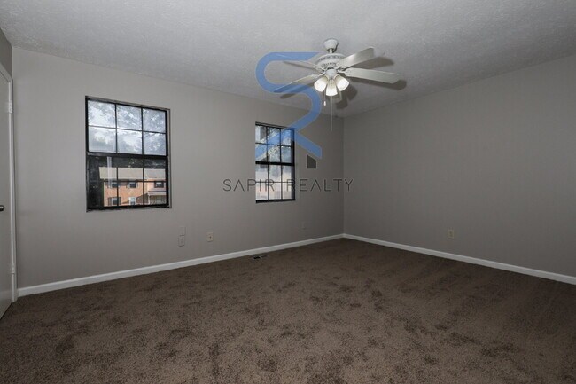Building Photo - Move in before December 15th and get $100 OFF your rent for the first 3 months — PLUS a $250 Amaz...