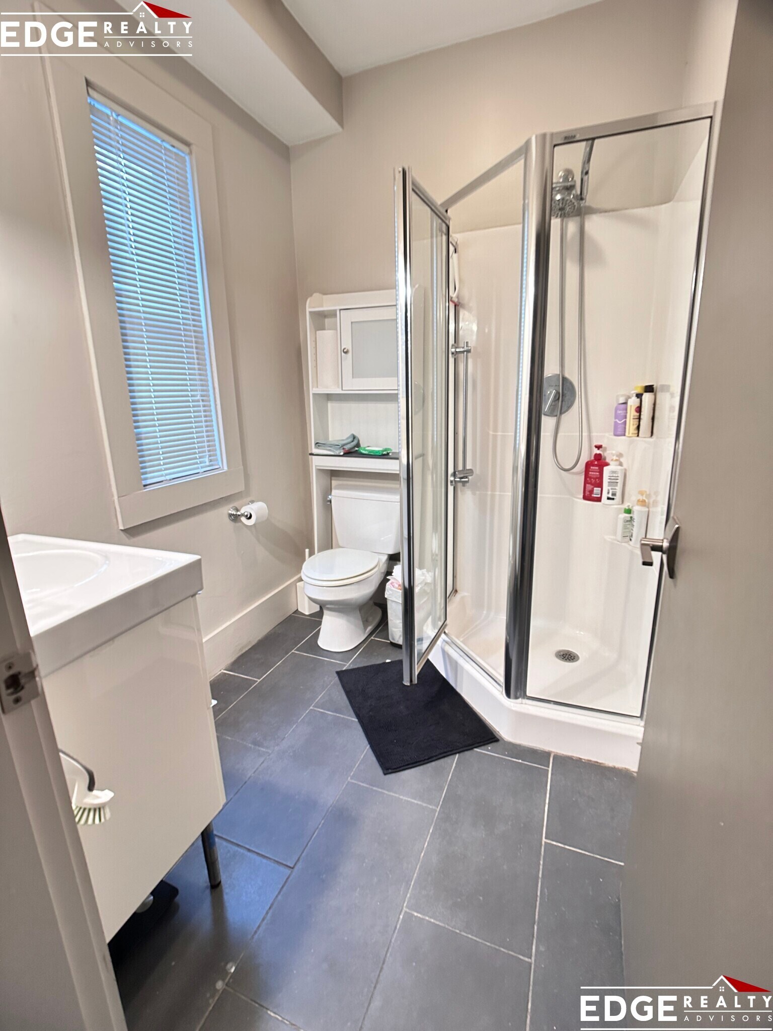 Building Photo - 11 Greylock Rd