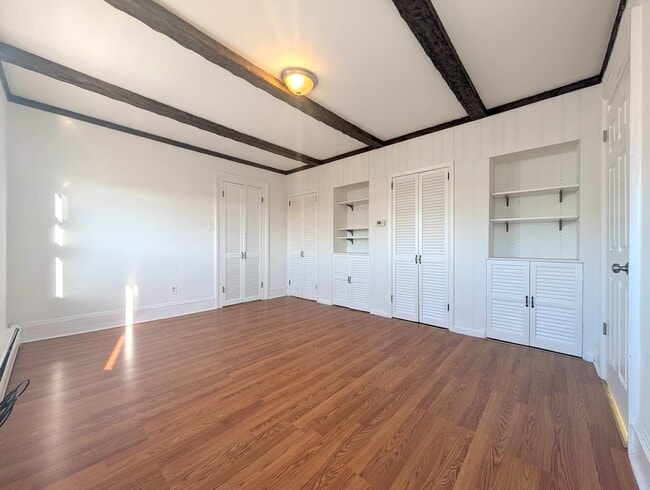 Building Photo - 148 South St