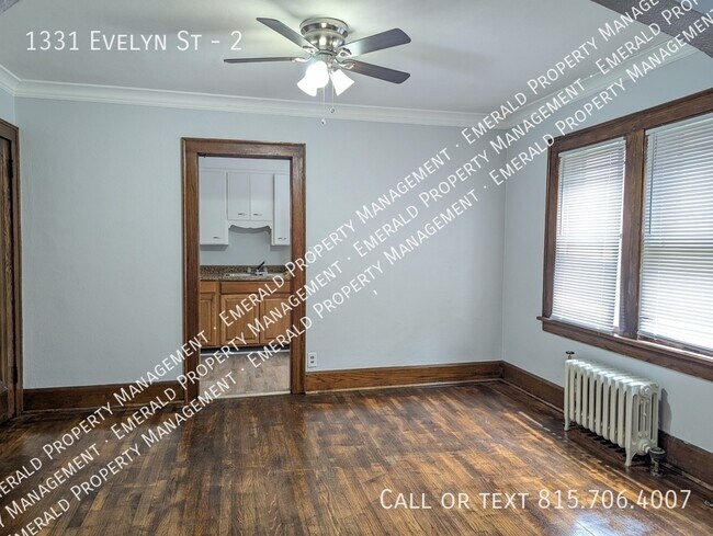 Building Photo - 1331 Evelyn St