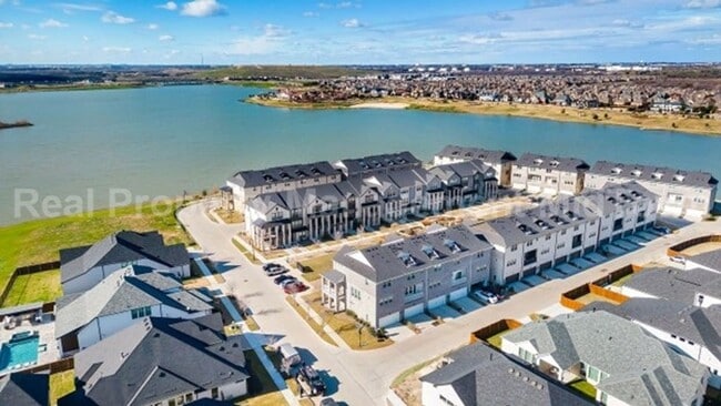 Building Photo - Live Elevated in the Heart of Viridian – S...