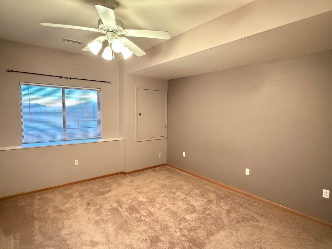 Building Photo - 301 Harbour Town Dr