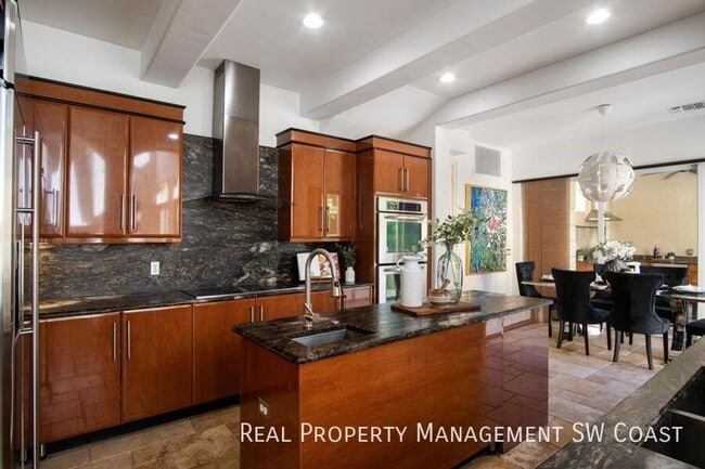 Building Photo - 1412 Hemingway Pl