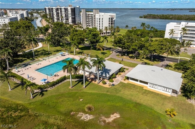 Building Photo - 4511 Bay Beach Ln