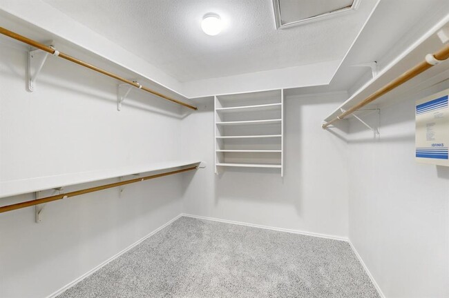 Building Photo - 7408 Tovar Dr