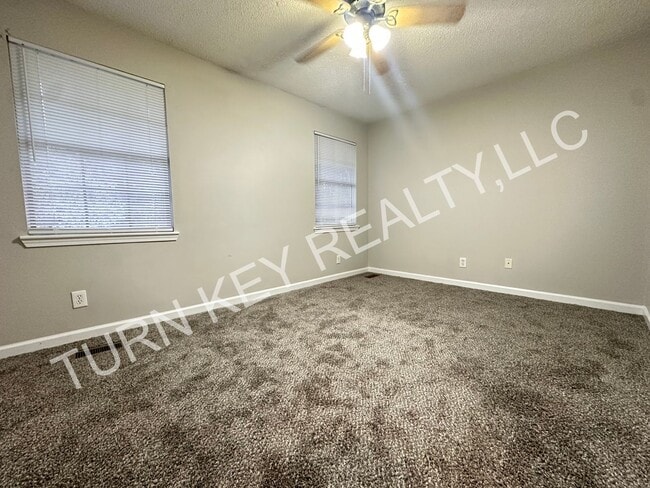 Building Photo - Townhome for rent in Grayson Valley