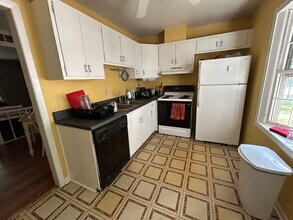 Building Photo - 4 Bedroom, 2.5 Bath Townhouse for Rent – $2,700/Month